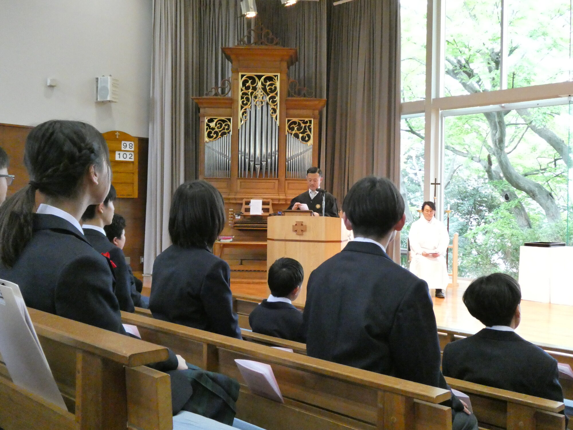 P1002144